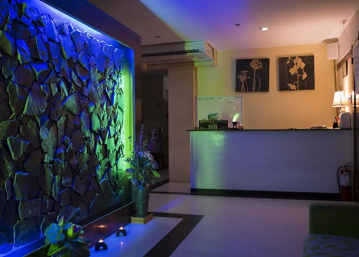 Resort Palmbeach Mactan Cebu Powered By Cocotel 3*