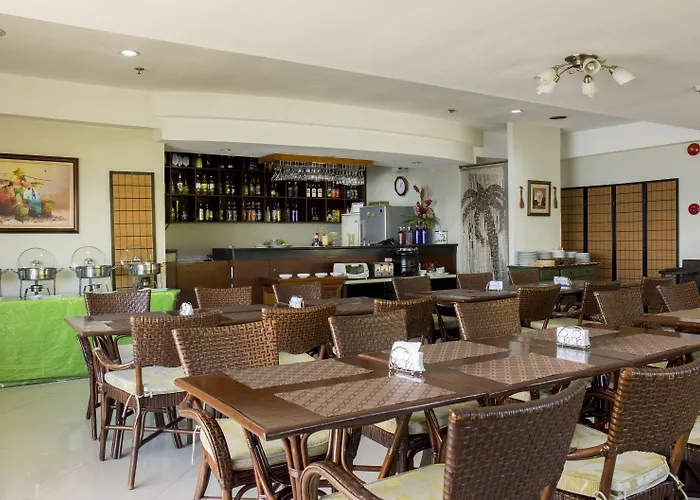 Palmbeach Mactan Cebu Powered By Cocotel Resort