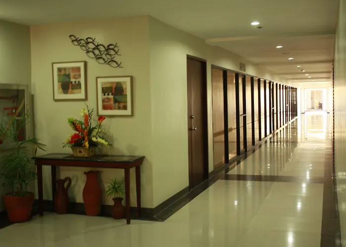Resort Palmbeach Mactan Cebu Powered By Cocotel 3*