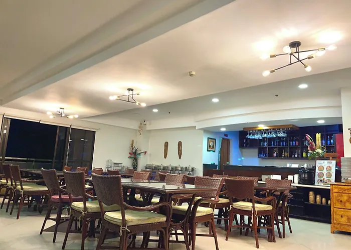 Palmbeach Mactan Cebu Powered By Cocotel 3*